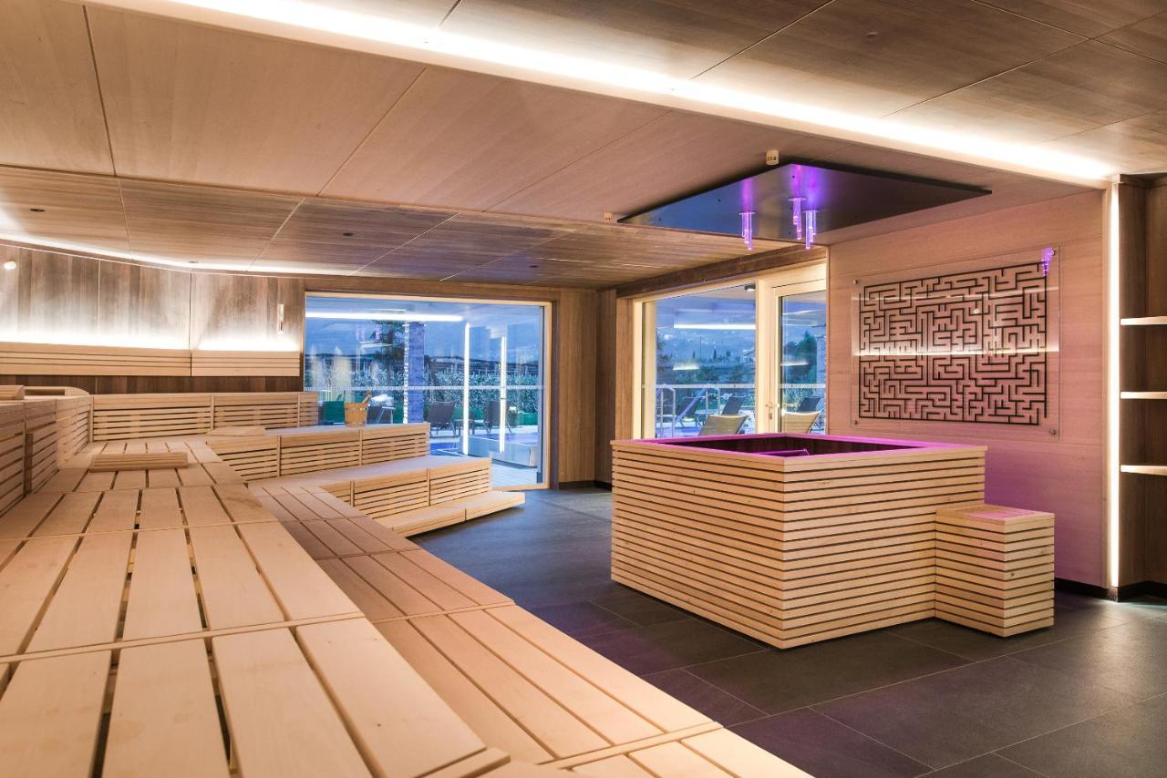 Weinegg Wellviva Resort Апп'яно-сулла-Страда-дель-Віно Екстер'єр фото