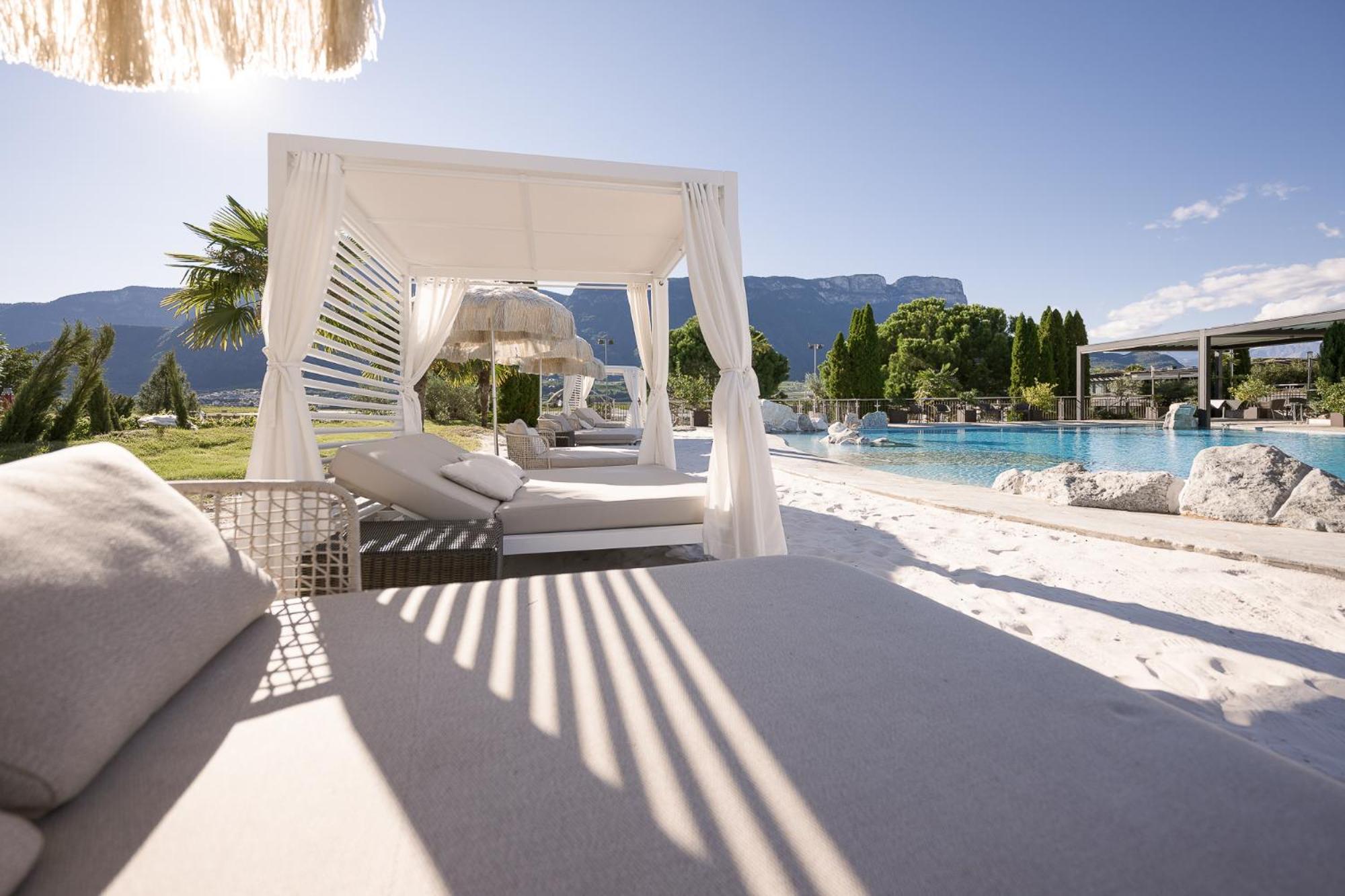 Weinegg Wellviva Resort Апп'яно-сулла-Страда-дель-Віно Екстер'єр фото