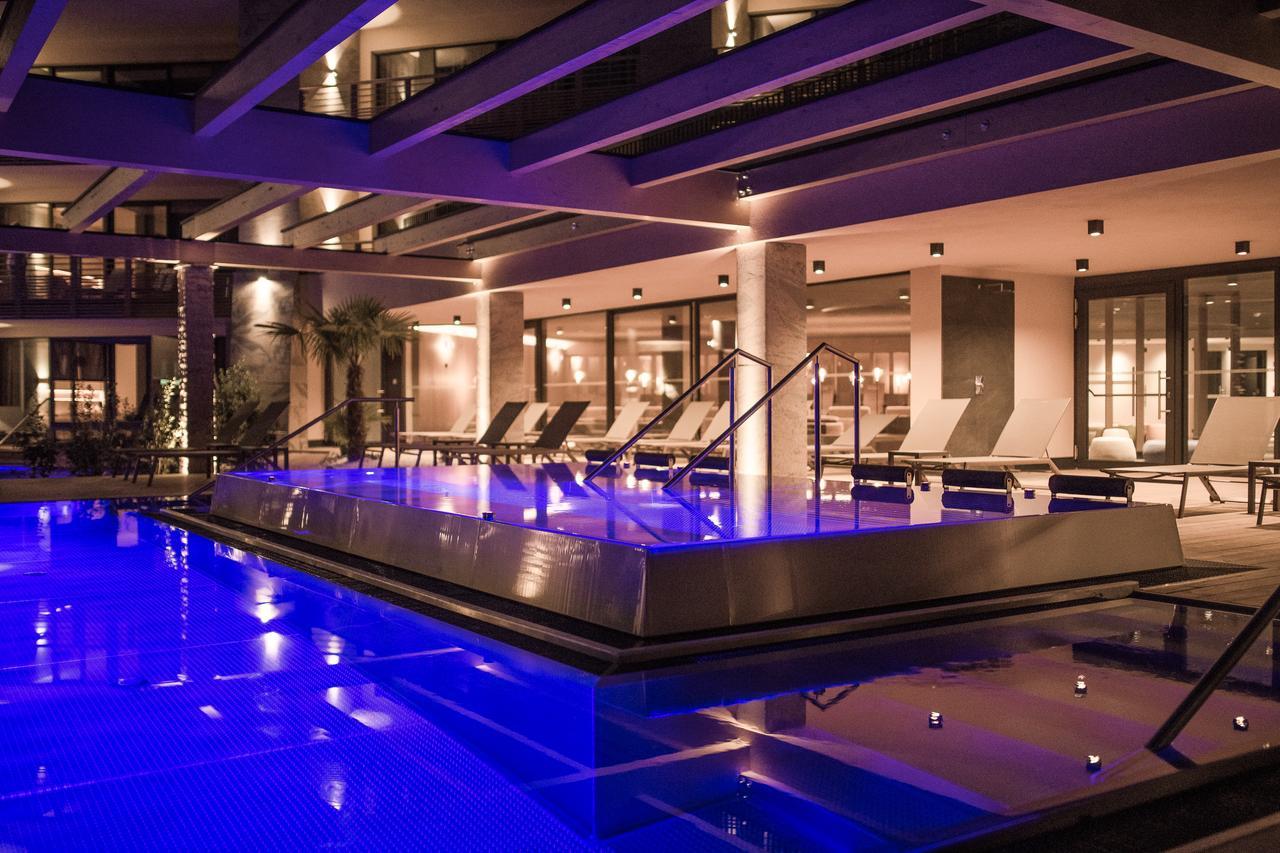 Weinegg Wellviva Resort Апп'яно-сулла-Страда-дель-Віно Екстер'єр фото